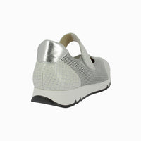82556 White