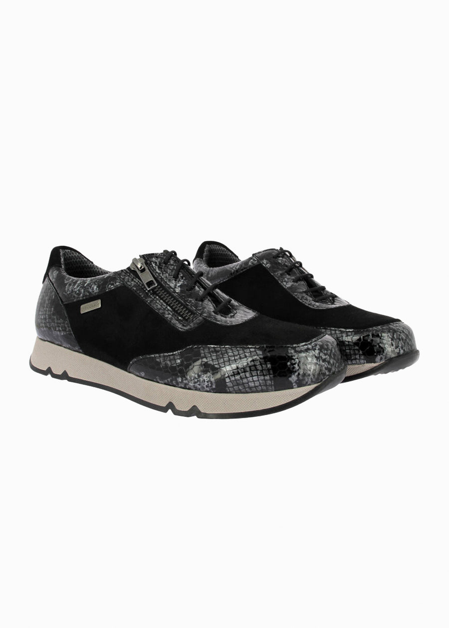 82835 Negro